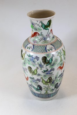 Lot 158 - A large Chinese export porcelain vase of...