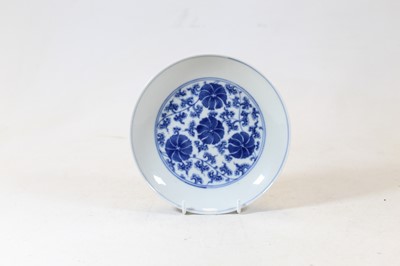 Lot 211 - A Chinese porcelain blue and white dish,...