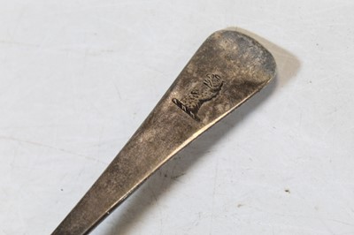 Lot 278 - A George III silver basting spoon, 2.7oz