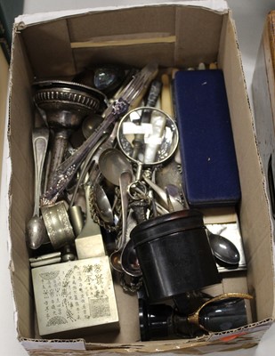 Lot 287 - A collection of miscellaneous items, to...