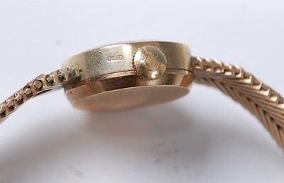 Lot 2618 - A 9ct yellow gold lady's Omega manual wind...