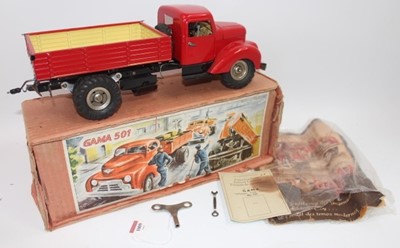 Lot 1906 - Gama No.501 battery operated and tinplate...