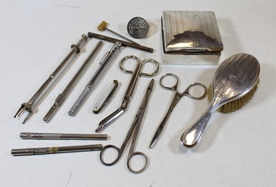 Lot 348 - A collection of miscellaneous items, to...