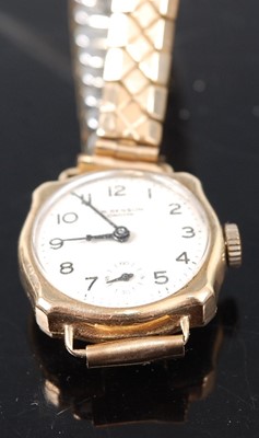Lot 398 - A JW Benson lady's 9ct gold cased manual wind...