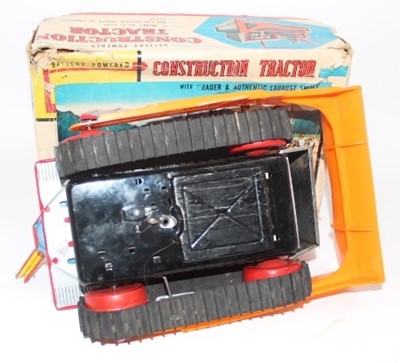 Lot 1041 - TN Toys (Japan) tinplate "Construction Tractor"...