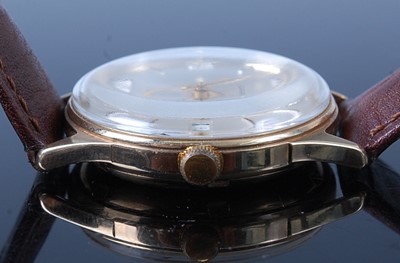 Lot 2689 - A gent's Garrard 9ct gold cased automatic...