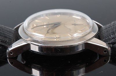 Lot 2658 - A gent's stainless steel Tissot automatic...