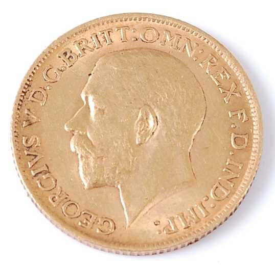 Lot 2268 - Great Britain, 1911 gold full sovereign,...
