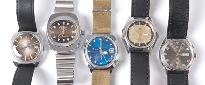Lot 2753 - A gent's Ricoh steel automatic wrist watch...