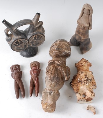 Lot 332 - * A collection of pre-Columbian style and...