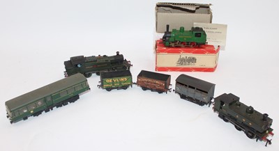 Lot 459 - Box containing: 0-6-0 pannier tank body on a...