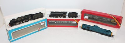 Lot 471 - Three locos: Hornby R150 B12/3 NE black 7576...