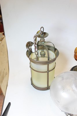 Lot 7 - An early 20th century brass oil lamp, with...