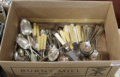 Lot 291 - A collection of assorted loose silver plated...
