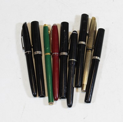 Lot 316 - A collection of nine various fountain pens to...
