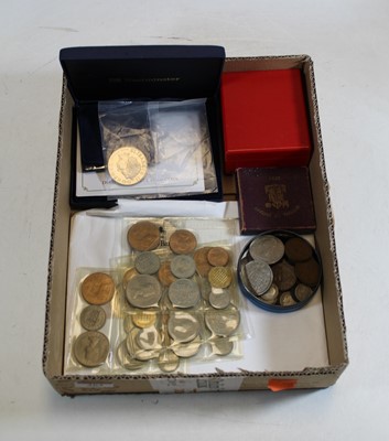 Lot 362 - A collection of miscellaneous coins, to...