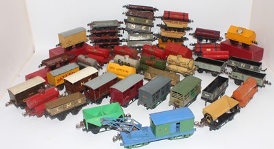 Lot 184 - Large tray containing approx 45 Hornby 0 gauge...
