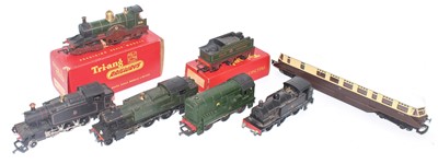 Lot 426 - Six assorted locos:- R354 Triang Lord of the...