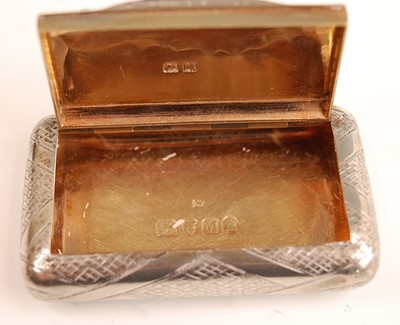 Lot 3074 - A George III silver pocket snuff box, having...