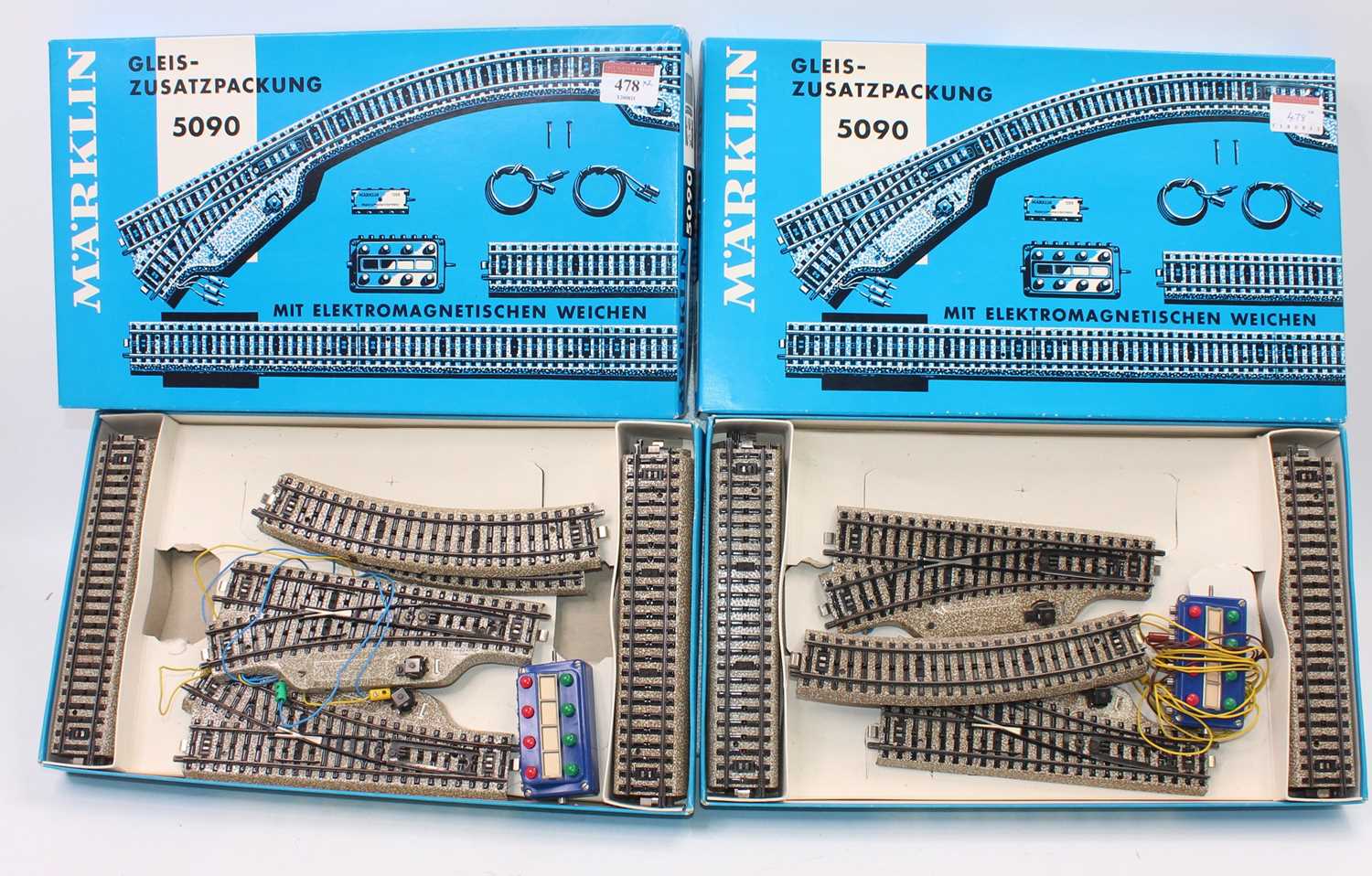 Lot 372 - Two Marklin HO 5090 track pack:- 2 points, 2...