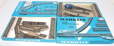 Lot 373 - Marklin HO track pack:- 1 x 5090 as per lot...