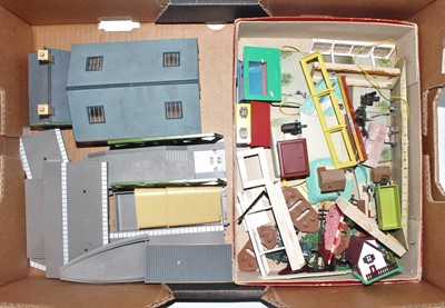 Lot 377 - Tray containing various Hornby and continental...