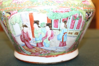 Lot 3232 - A 19th century Chinese Canton famille rose...