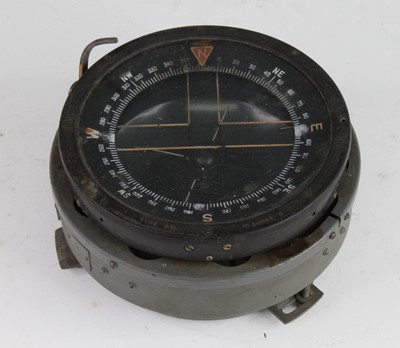 Lot 2496 - A WW II Air Ministry Type P10 compass No....