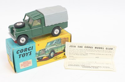 Lot 1050 - Corgi Toys No. 438 Land Rover in green with...