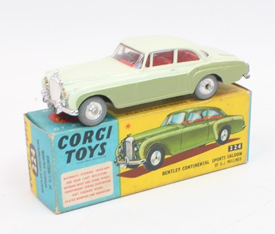 Lot 1065 - Corgi Toys No.224 Bentley Continental in...