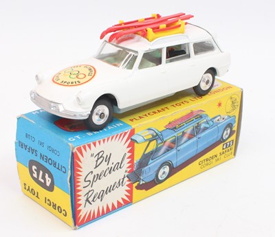 Lot 1071 - Corgi Toys No.475 Citroen Safari ID19 in white...