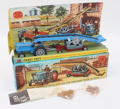 Lot 1099 - Corgi Toys, Gift Set 47, working conveyor on...