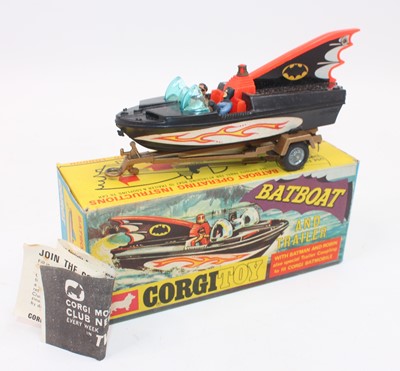 Lot 1119 - Corgi Toys 107 Batboat And Trailer, 1st issue...