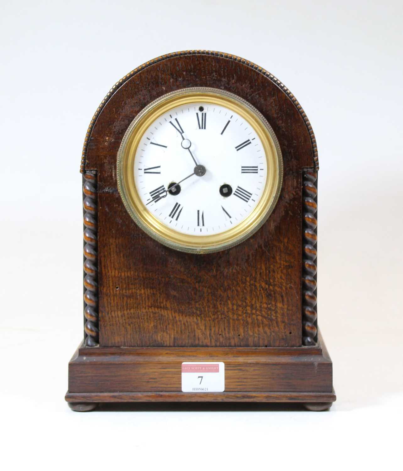 Lot 7 - An early 20th century oak cased eight-day...