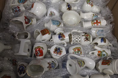 Lot 90 - A collection of crested wares, to include...