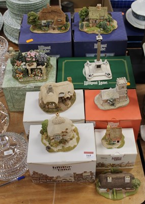 Lot 165 - A collection of eight boxed Lilliput Lane...