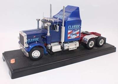 Lot 2003 - A Revell 1:24th scale Peterbilt 359 truck on...