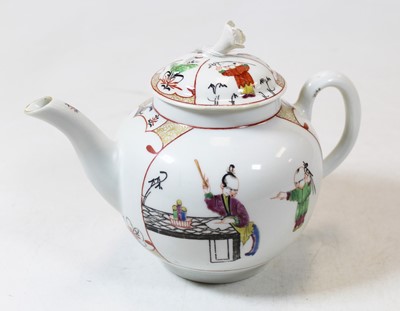 Lot 270 - An 18th century Worcester teapot and cover of...