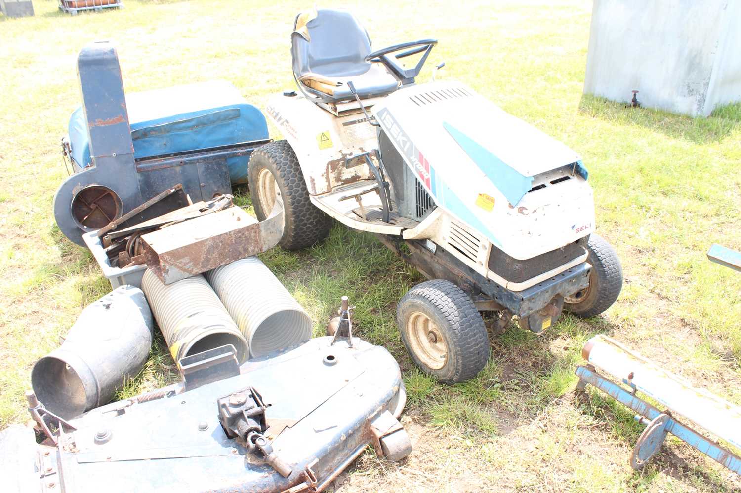 Lot 533 - ISEKI Diesel Turf Rider with Deck & Collector;...