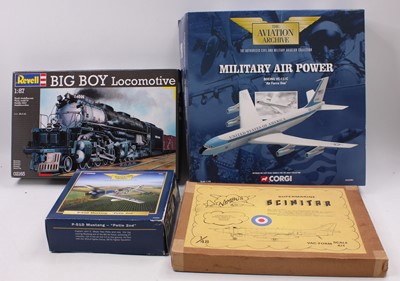 Lot 2046 - A group of 4 mixed diecast and plastic boxed...