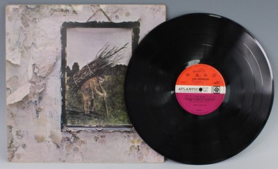 Lot 763 - A collection of 12" vinyl to include Led...