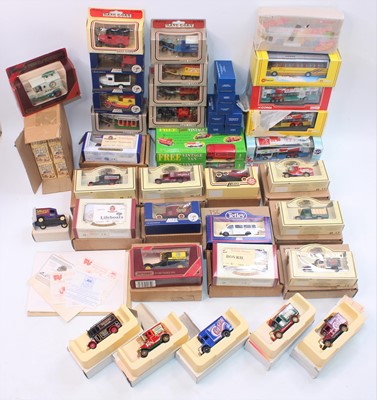 Lot 2047 - A large group of 40+ boxed models including...