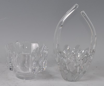 Lot 70 - A contemporary Daum heavy clear glass twin...