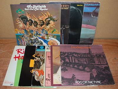 Lot 786 - A collection of assorted 12" vinyl, various...