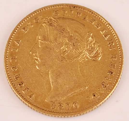 Lot 2072 - Australia, 1870 gold full sovereign, Victoria...