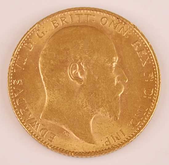 Lot 2032 - Great Britain, 1910 gold full sovereign,...