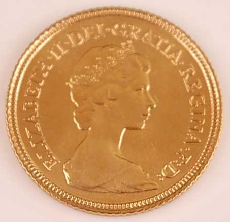 Lot 2064 - Great Britain, 1982 gold half sovereign,...