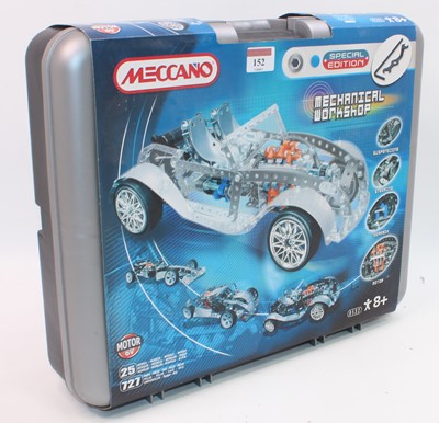 Lot 152 - Modern Meccano Special Edition mechanical...