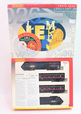 Lot 453 - Hornby R2000 train pack GNR HST locos with two...