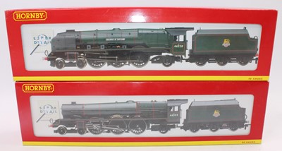 Lot 492 - A Hornby Railways boxed locomotive group, two...